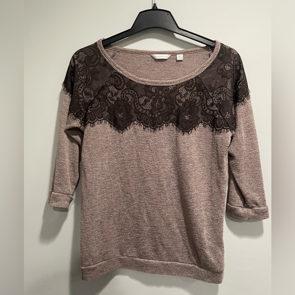 {New York & Company} three quarter sleeve brown blouse with black lace detail S